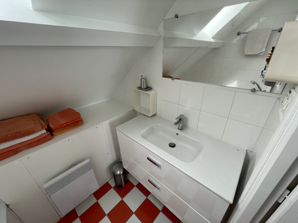 Location appartement Ambleteuse, location appartement bord de mer Ambleteuse, location vacances Ambleteuse, séjour Côte d'Opale, appartement bord de mer Pas-de-Calais, location saisonnière Ambleteuse, hébergement Côte d'Opale, location vacances Pas-de-Calais, appartement à louer Ambleteuse, séjour Ambleteuse Pas-de-Calais, vacances bord de mer Côte d'Opale, appartement vue mer Ambleteuse, location courte durée Ambleteuse, location appartement familial Ambleteuse, location studio Ambleteuse, location appartement équipé Ambleteuse, vacances plage Côte d'Opale, location appartement Côte d'Opale, séjour détente Pas-de-Calais, location appartement 2 à 8 personnes Ambleteuse, location Opale sur mer , Opale sur Mer