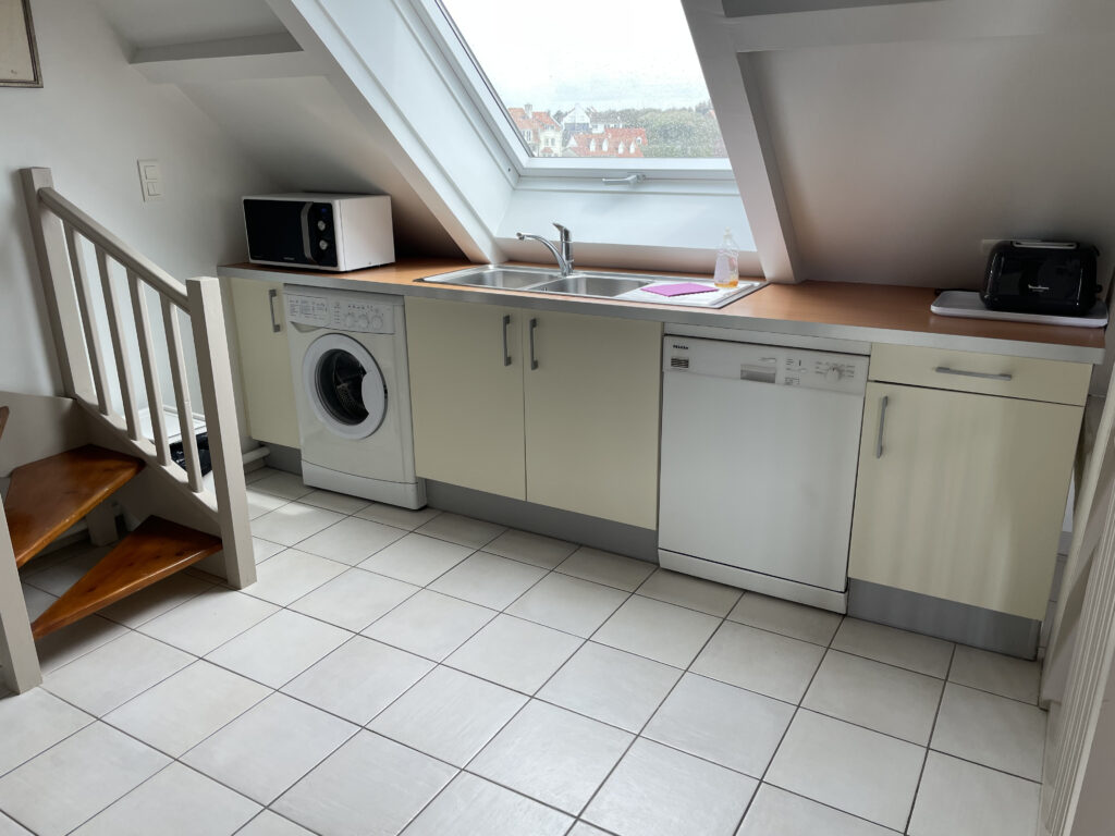 Location appartement Ambleteuse, location appartement bord de mer Ambleteuse, location vacances Ambleteuse, séjour Côte d'Opale, appartement bord de mer Pas-de-Calais, location saisonnière Ambleteuse, hébergement Côte d'Opale, location vacances Pas-de-Calais, appartement à louer Ambleteuse, séjour Ambleteuse Pas-de-Calais, vacances bord de mer Côte d'Opale, appartement vue mer Ambleteuse, location courte durée Ambleteuse, location appartement familial Ambleteuse, location studio Ambleteuse, location appartement équipé Ambleteuse, vacances plage Côte d'Opale, location appartement Côte d'Opale, séjour détente Pas-de-Calais, location appartement 2 à 8 personnes Ambleteuse, location Opale sur mer , Opale sur Mer