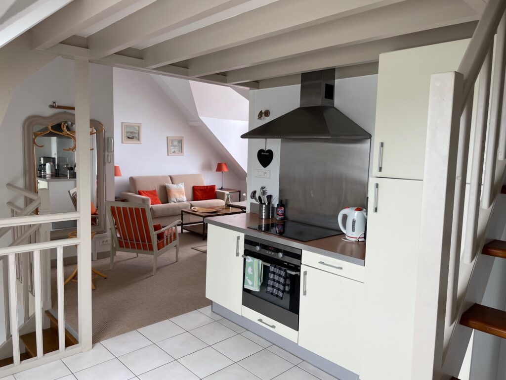 Location appartement Ambleteuse, location appartement bord de mer Ambleteuse, location vacances Ambleteuse, séjour Côte d'Opale, appartement bord de mer Pas-de-Calais, location saisonnière Ambleteuse, hébergement Côte d'Opale, location vacances Pas-de-Calais, appartement à louer Ambleteuse, séjour Ambleteuse Pas-de-Calais, vacances bord de mer Côte d'Opale, appartement vue mer Ambleteuse, location courte durée Ambleteuse, location appartement familial Ambleteuse, location studio Ambleteuse, location appartement équipé Ambleteuse, vacances plage Côte d'Opale, location appartement Côte d'Opale, séjour détente Pas-de-Calais, location appartement 2 à 8 personnes Ambleteuse, location Opale sur mer , Opale sur Mer