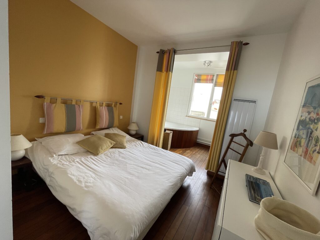 Location appartement Ambleteuse, location appartement bord de mer Ambleteuse, location vacances Ambleteuse, séjour Côte d'Opale, appartement bord de mer Pas-de-Calais, location saisonnière Ambleteuse, hébergement Côte d'Opale, location vacances Pas-de-Calais, appartement à louer Ambleteuse, séjour Ambleteuse Pas-de-Calais, vacances bord de mer Côte d'Opale, appartement vue mer Ambleteuse, location courte durée Ambleteuse, location appartement familial Ambleteuse, location studio Ambleteuse, location appartement équipé Ambleteuse, vacances plage Côte d'Opale, location appartement Côte d'Opale, séjour détente Pas-de-Calais, location appartement 2 à 8 personnes Ambleteuse, location Opale sur mer , Opale sur Mer