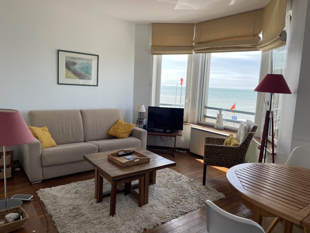 Location appartement Ambleteuse, location appartement bord de mer Ambleteuse, location vacances Ambleteuse, séjour Côte d'Opale, appartement bord de mer Pas-de-Calais, location saisonnière Ambleteuse, hébergement Côte d'Opale, location vacances Pas-de-Calais, appartement à louer Ambleteuse, séjour Ambleteuse Pas-de-Calais, vacances bord de mer Côte d'Opale, appartement vue mer Ambleteuse, location courte durée Ambleteuse, location appartement familial Ambleteuse, location studio Ambleteuse, location appartement équipé Ambleteuse, vacances plage Côte d'Opale, location appartement Côte d'Opale, séjour détente Pas-de-Calais, location appartement 2 à 8 personnes Ambleteuse, location Opale sur mer , Opale sur Mer