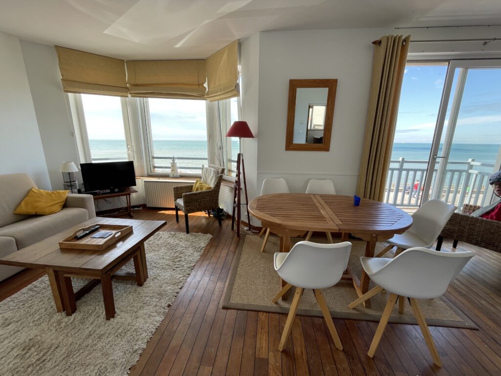 Location appartement Ambleteuse, location appartement bord de mer Ambleteuse, location vacances Ambleteuse, séjour Côte d'Opale, appartement bord de mer Pas-de-Calais, location saisonnière Ambleteuse, hébergement Côte d'Opale, location vacances Pas-de-Calais, appartement à louer Ambleteuse, séjour Ambleteuse Pas-de-Calais, vacances bord de mer Côte d'Opale, appartement vue mer Ambleteuse, location courte durée Ambleteuse, location appartement familial Ambleteuse, location studio Ambleteuse, location appartement équipé Ambleteuse, vacances plage Côte d'Opale, location appartement Côte d'Opale, séjour détente Pas-de-Calais, location appartement 2 à 8 personnes Ambleteuse, location Opale sur mer , Opale sur Mer