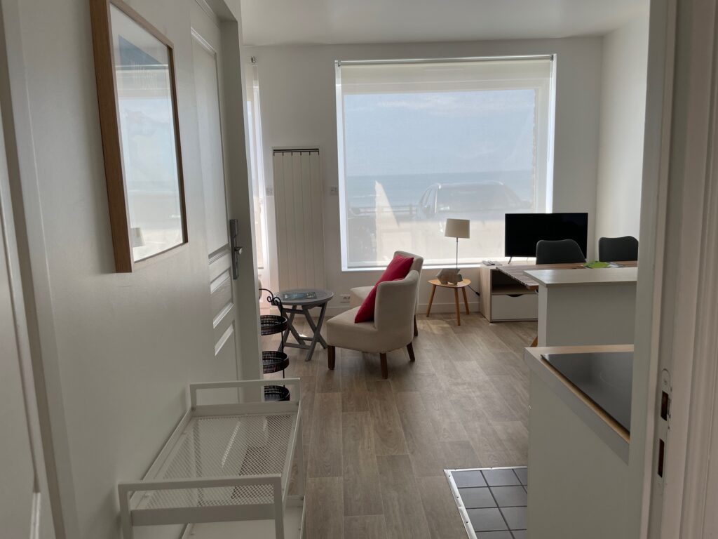 Location appartement Ambleteuse, location appartement bord de mer Ambleteuse, location vacances Ambleteuse, séjour Côte d'Opale, appartement bord de mer Pas-de-Calais, location saisonnière Ambleteuse, hébergement Côte d'Opale, location vacances Pas-de-Calais, appartement à louer Ambleteuse, séjour Ambleteuse Pas-de-Calais, vacances bord de mer Côte d'Opale, appartement vue mer Ambleteuse, location courte durée Ambleteuse, location appartement familial Ambleteuse, location studio Ambleteuse, location appartement équipé Ambleteuse, vacances plage Côte d'Opale, location appartement Côte d'Opale, séjour détente Pas-de-Calais, location appartement 2 à 8 personnes Ambleteuse, location Opale sur mer , Opale sur Mer