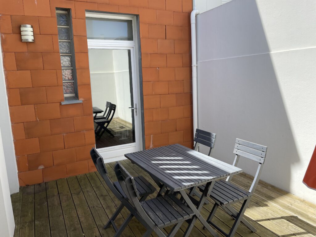 Location appartement Ambleteuse, location appartement bord de mer Ambleteuse, location vacances Ambleteuse, séjour Côte d'Opale, appartement bord de mer Pas-de-Calais, location saisonnière Ambleteuse, hébergement Côte d'Opale, location vacances Pas-de-Calais, appartement à louer Ambleteuse, séjour Ambleteuse Pas-de-Calais, vacances bord de mer Côte d'Opale, appartement vue mer Ambleteuse, location courte durée Ambleteuse, location appartement familial Ambleteuse, location studio Ambleteuse, location appartement équipé Ambleteuse, vacances plage Côte d'Opale, location appartement Côte d'Opale, séjour détente Pas-de-Calais, location appartement 2 à 8 personnes Ambleteuse, location Opale sur mer , Opale sur Mer